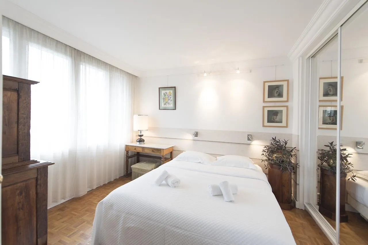 Veeve - Near Pont De Grenelle Apartamento París
